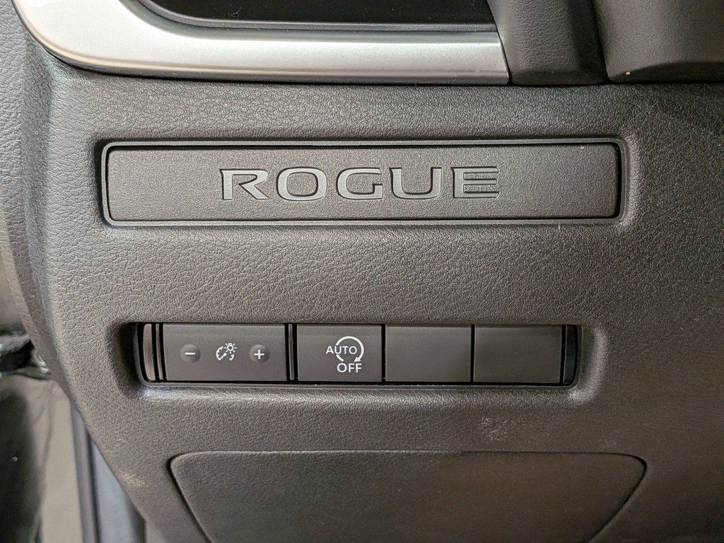 Nissan Rogue 2024