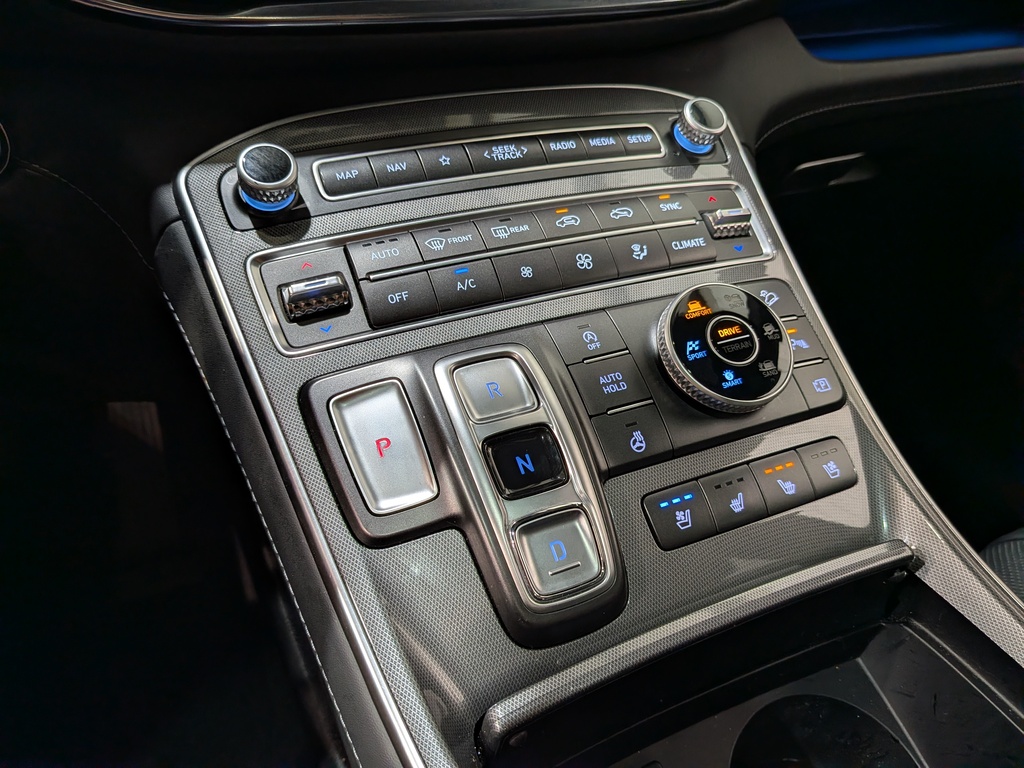 Hyundai Santa Fe 2023