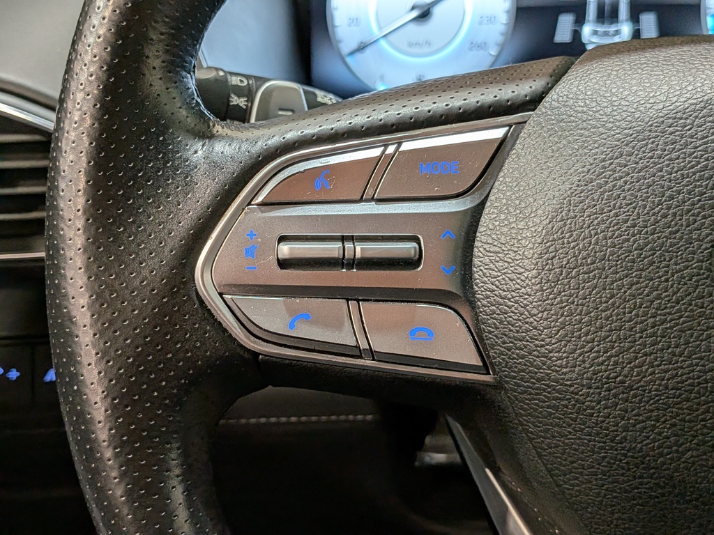 Hyundai Santa Fe 2023