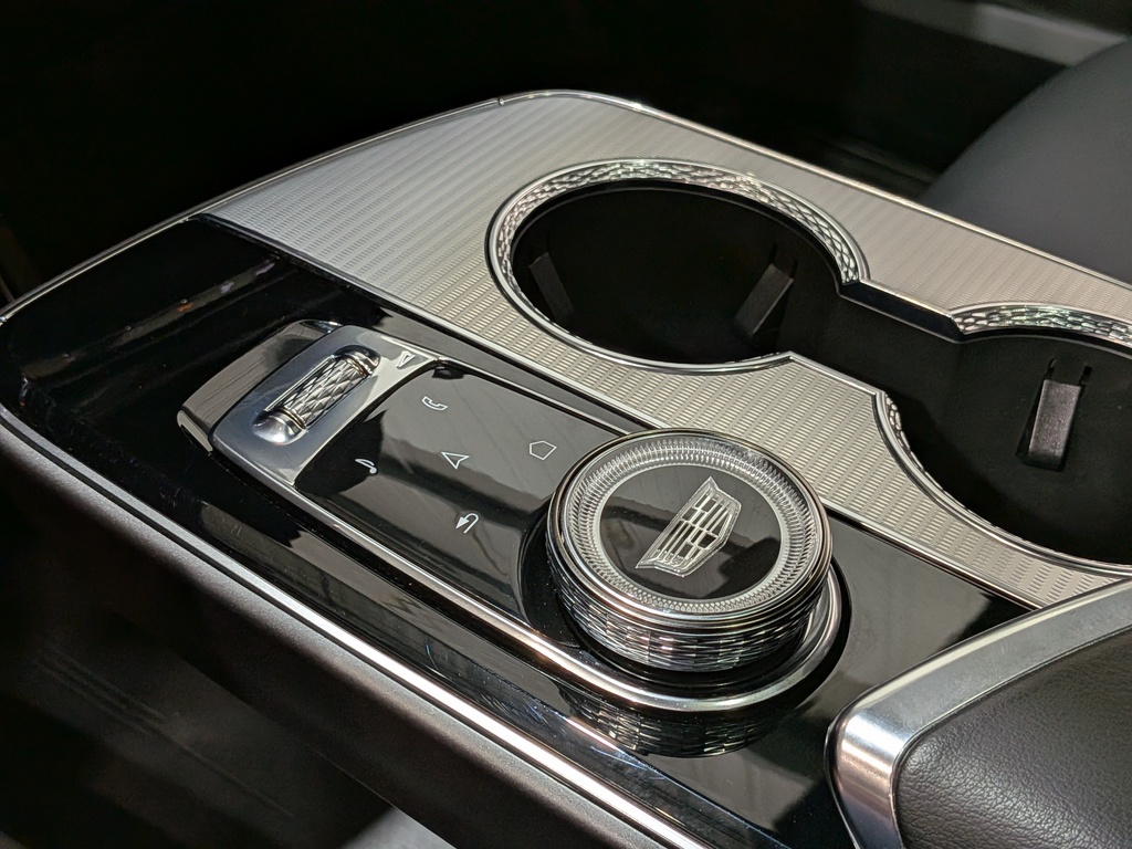 Cadillac LYRIQ 2024