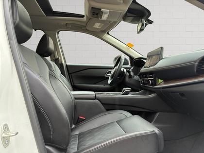 used 2024 Nissan Rogue car, priced at $34,624
