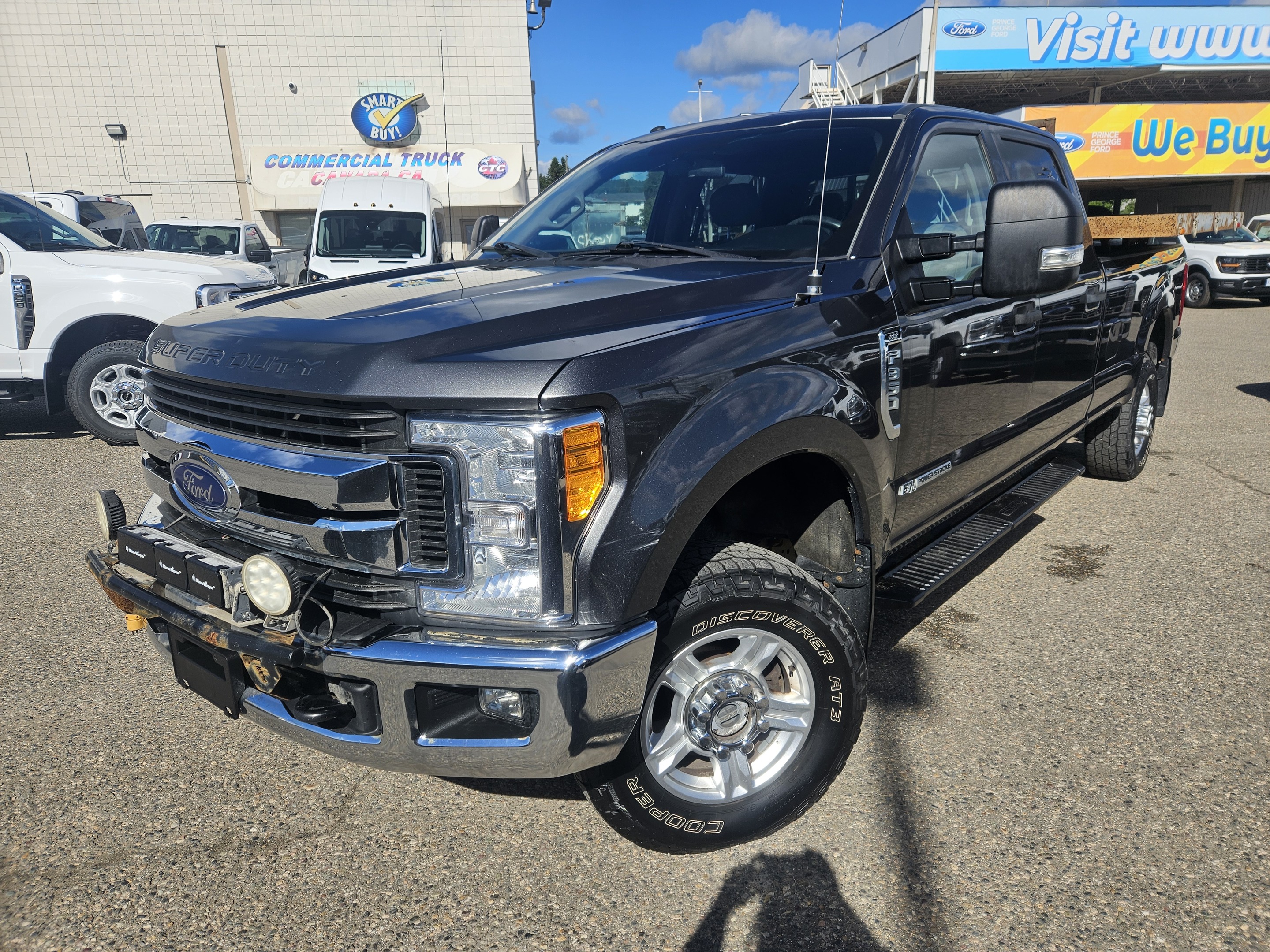 2017 Ford F-350 Super Duty XLT Crew Cab 4WD