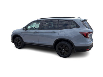 used 2022 Honda Pilot car, priced at $39,880