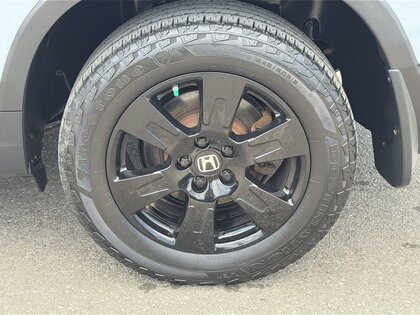 used 2022 Honda Pilot car, priced at $39,880