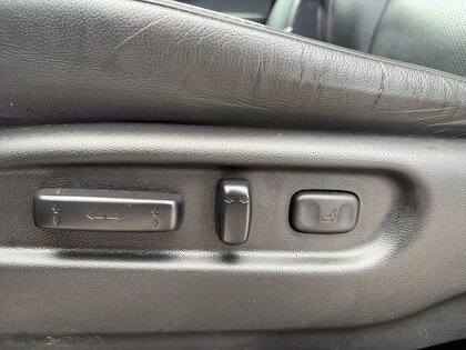 used 2022 Honda Pilot car, priced at $39,880