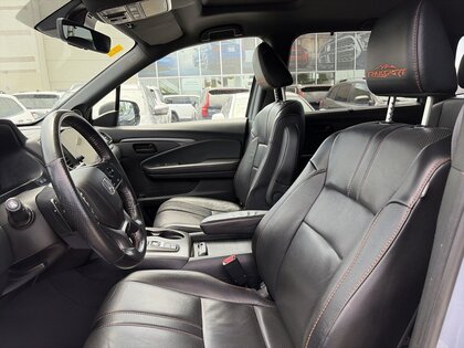 used 2022 Honda Pilot car, priced at $39,880