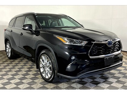 used 2023 Toyota Highlander car, priced at $51,998
