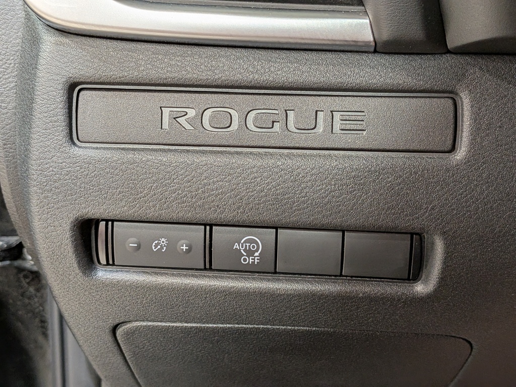 Nissan Rogue 2024