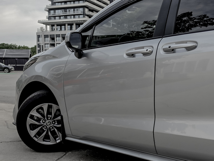 used 2024 Toyota Sienna car, priced at $50,499