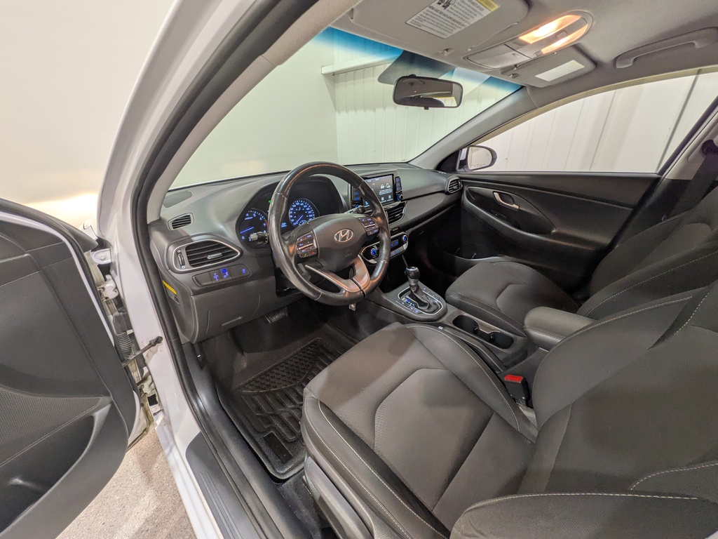 Hyundai Elantra GT 2018