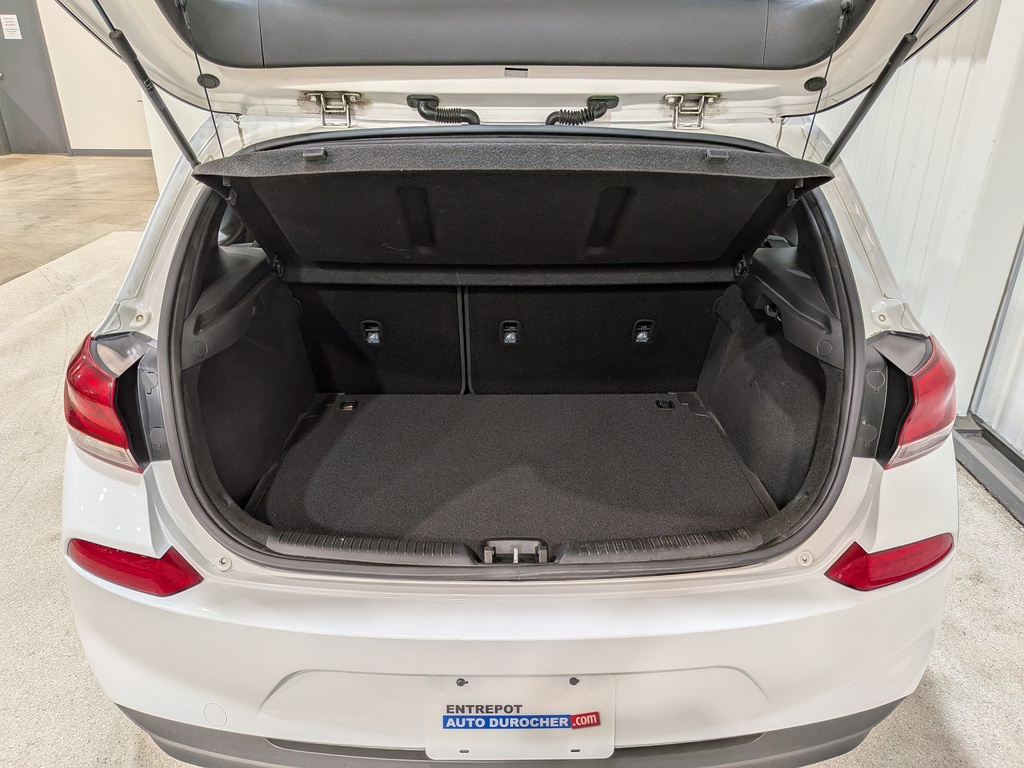 Hyundai Elantra GT 2018
