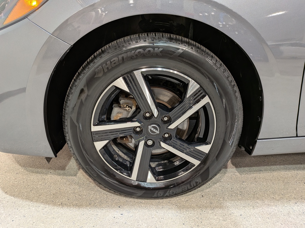Nissan Sentra 2024