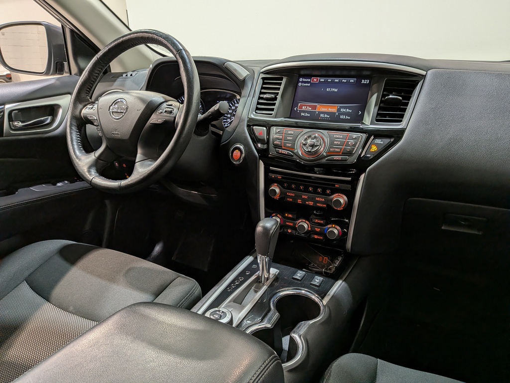 Nissan Pathfinder 2020