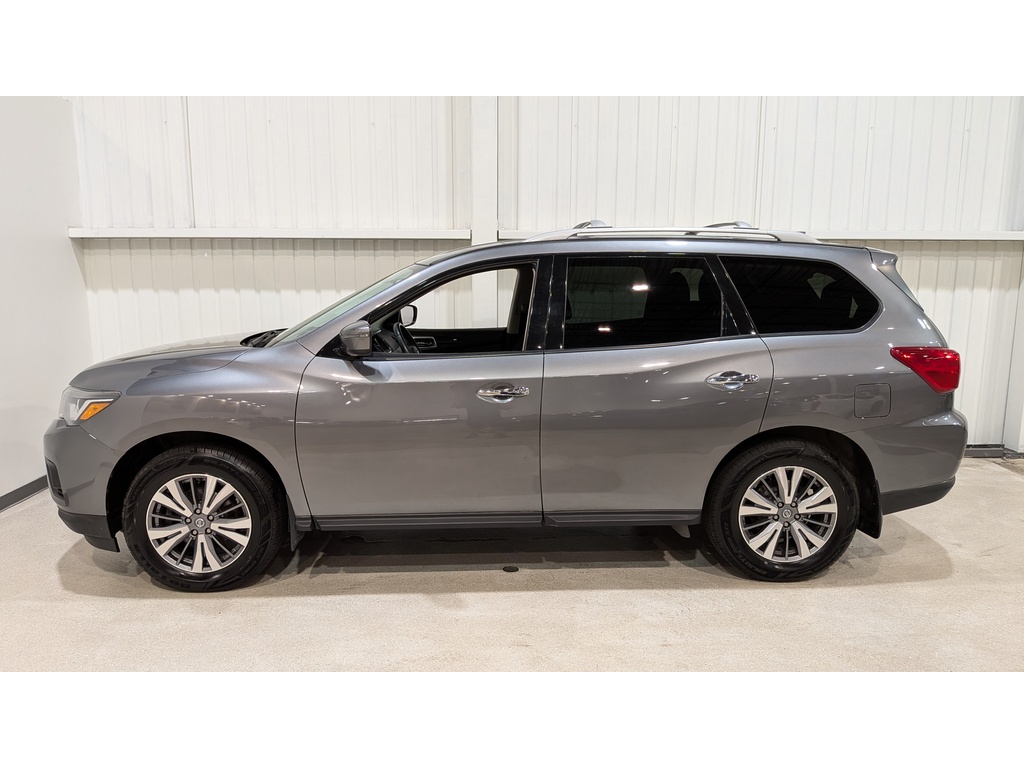 Nissan Pathfinder 2020