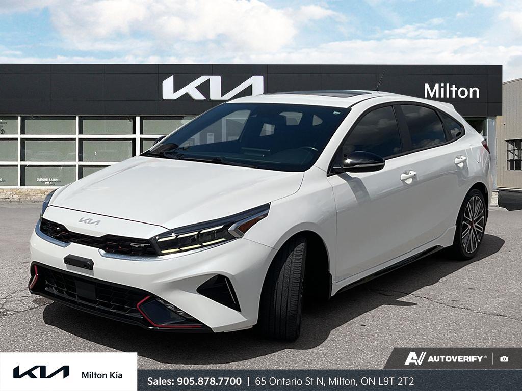 White 2023 Kia Forte5 Hatchback 7-Speed Automatic