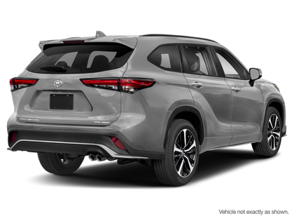 used 2021 Toyota Highlander car, priced at $40,998