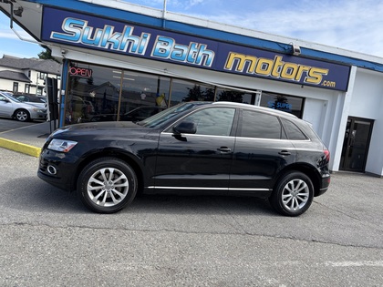 Black 2014 Audi Q5 SUV / Crossover 8-Speed Automatic