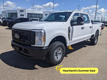 White 2026 Ford F-250 Super Duty Pickup Truck Four-Wheel Drive Automatic