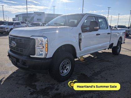 White 2026 Ford F-250 Super Duty Pickup Truck Four-Wheel Drive Automatic