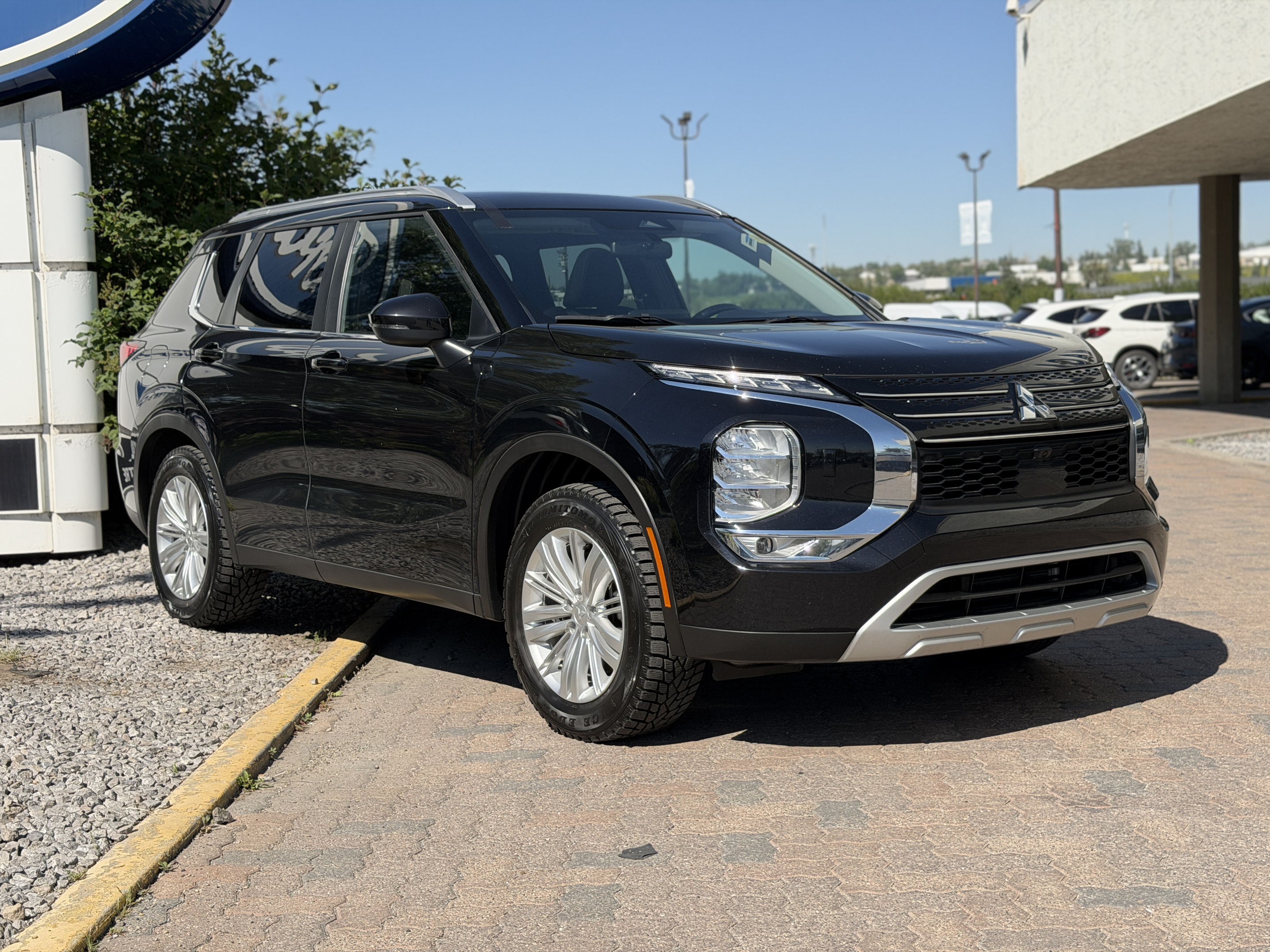 Black 2024 Mitsubishi Outlander SUV / Crossover All-Wheel Drive Continuously Variable Transmission