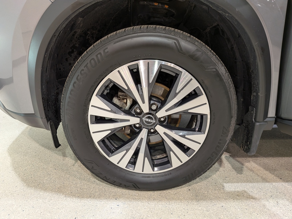 Nissan Rogue 2023