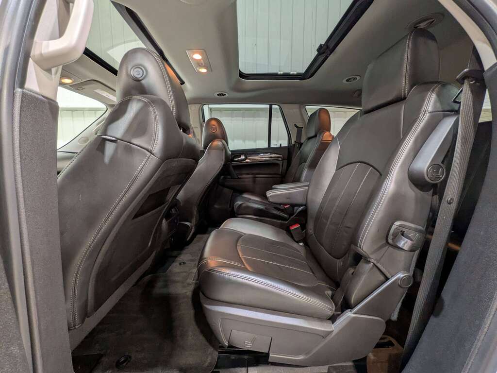 Buick Enclave 2016