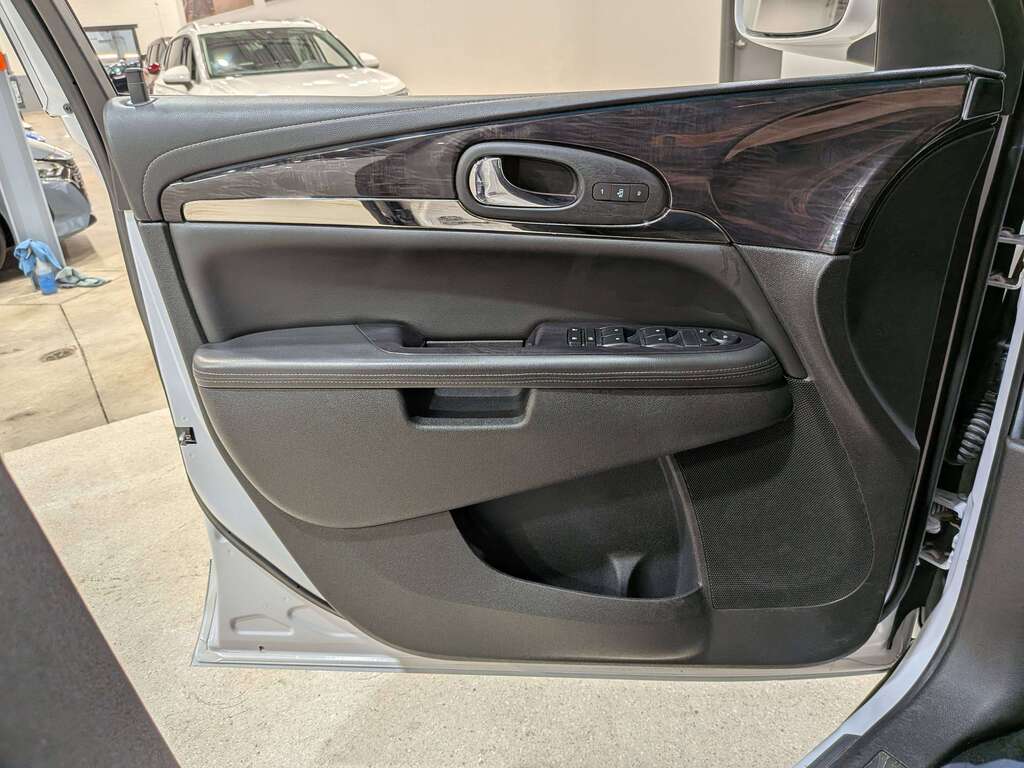 Buick Enclave 2016
