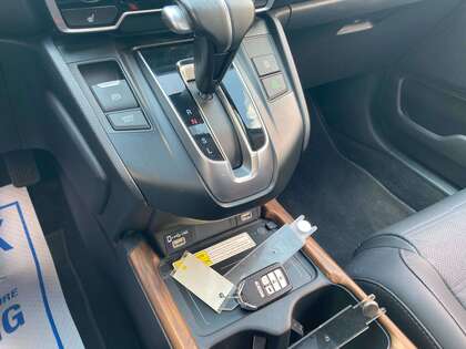 used 2021 Honda CR-V car, priced at $34,900