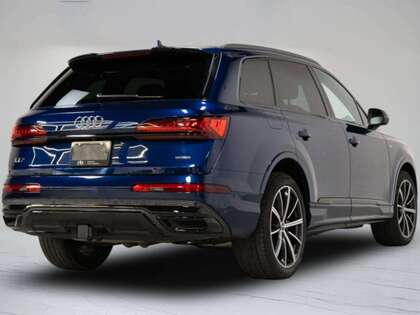 used 2022 Audi Q7 car, priced at $39,900