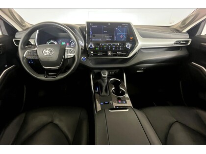 used 2020 Toyota Highlander car, priced at $36,998