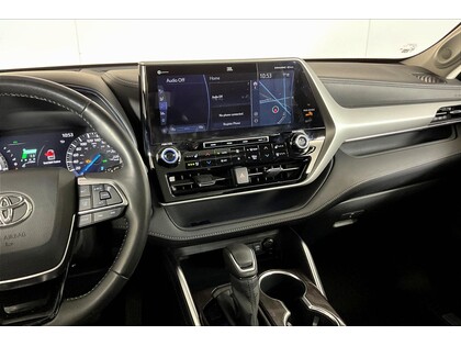 used 2020 Toyota Highlander car, priced at $36,998