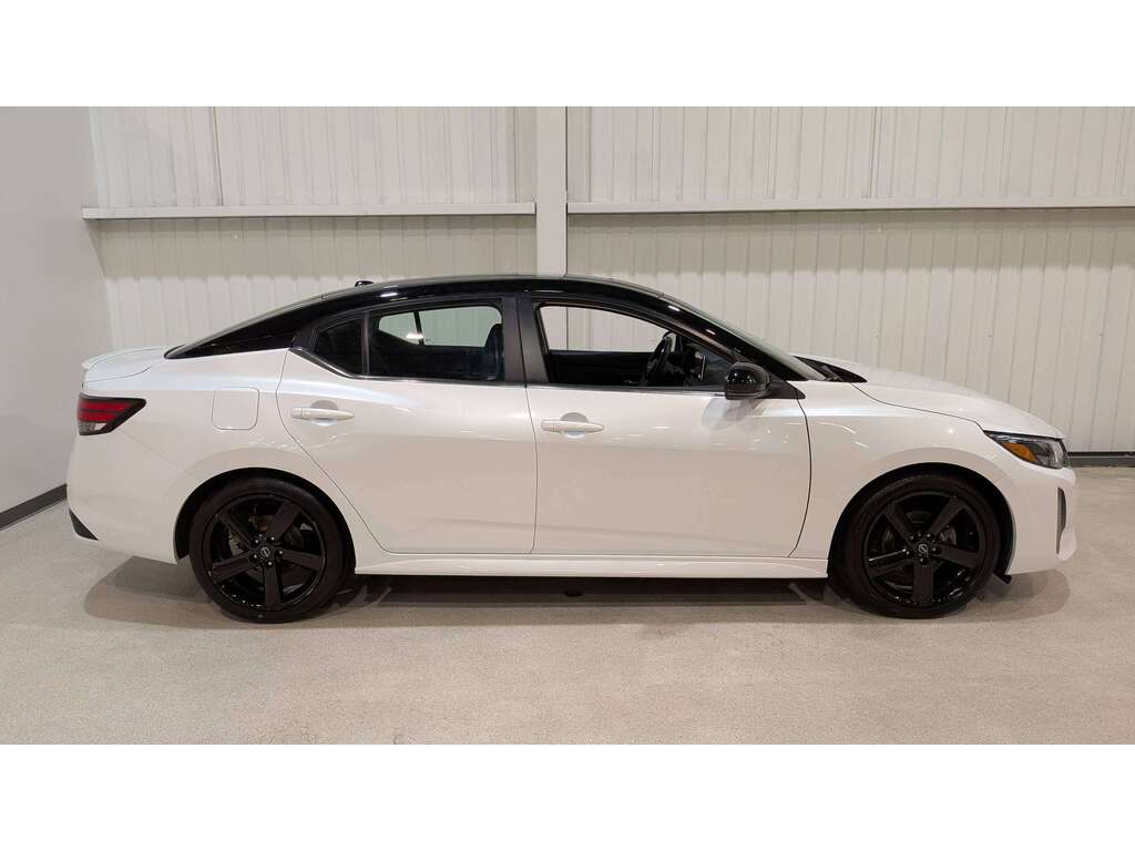 Nissan Sentra 2024