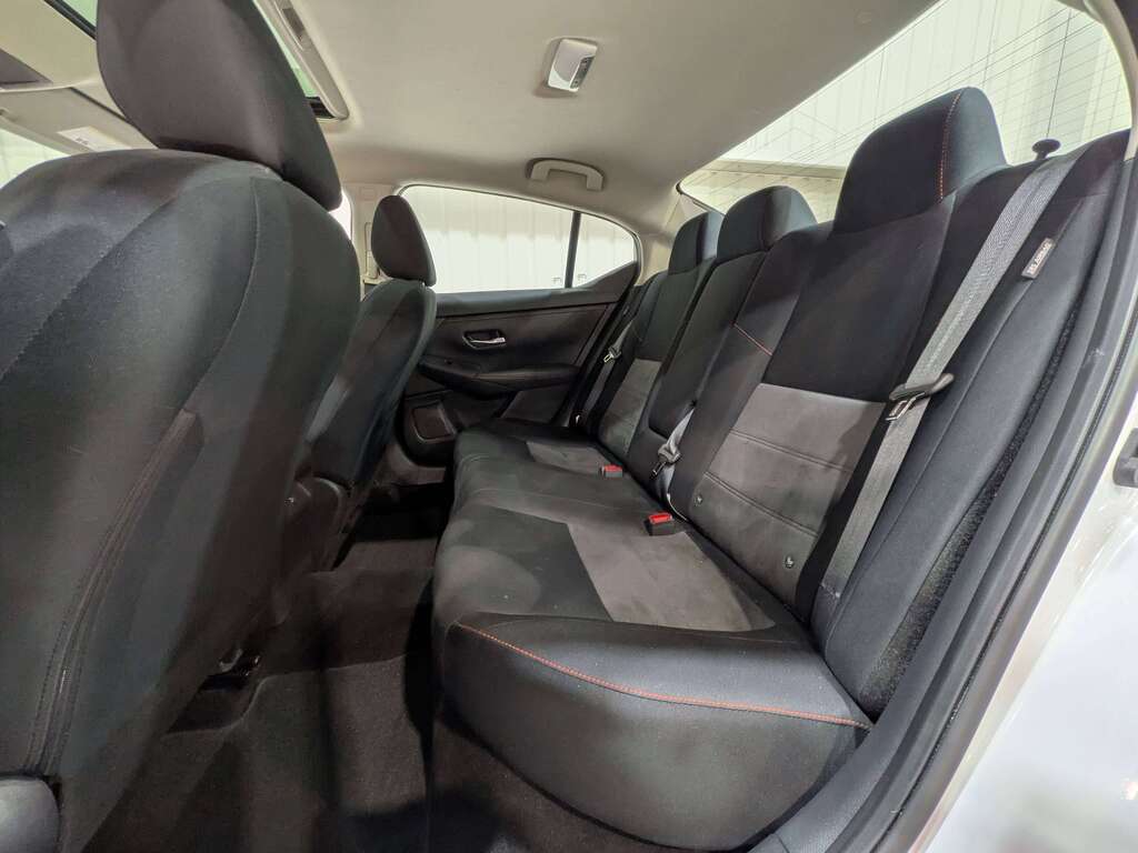 Nissan Sentra 2024