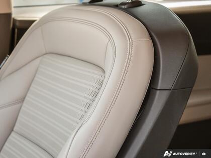 used 2025 Lincoln Nautilus car, priced at $57,800