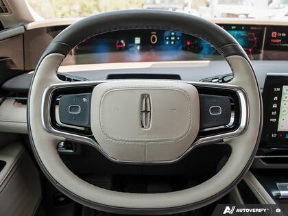 used 2025 Lincoln Nautilus car, priced at $57,800