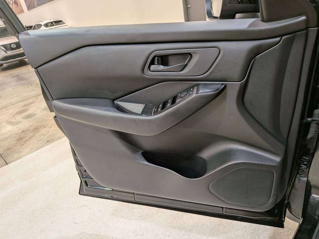Nissan Rogue 2024