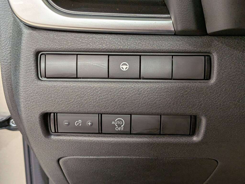 Nissan Rogue 2023