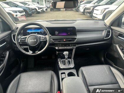 used 2025 Kia Seltos car, priced at $29,888