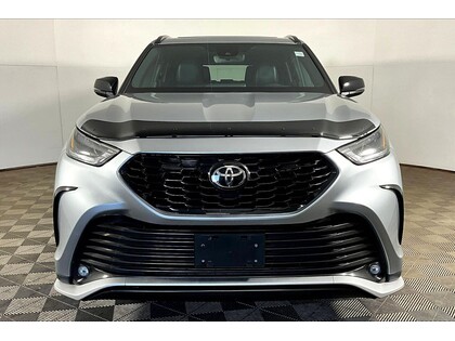 used 2021 Toyota Highlander car, priced at $40,998