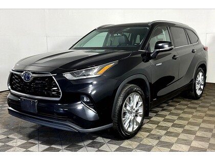 used 2021 Toyota Highlander car, priced at $40,998