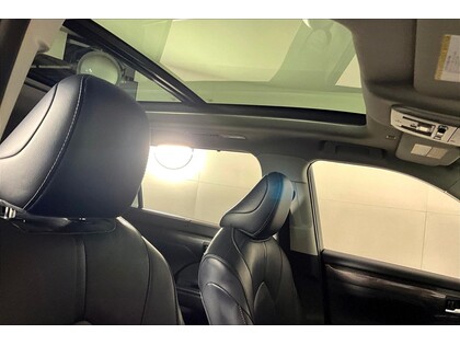 used 2021 Toyota Highlander car, priced at $40,998