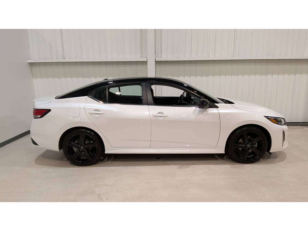 Nissan Sentra 2024