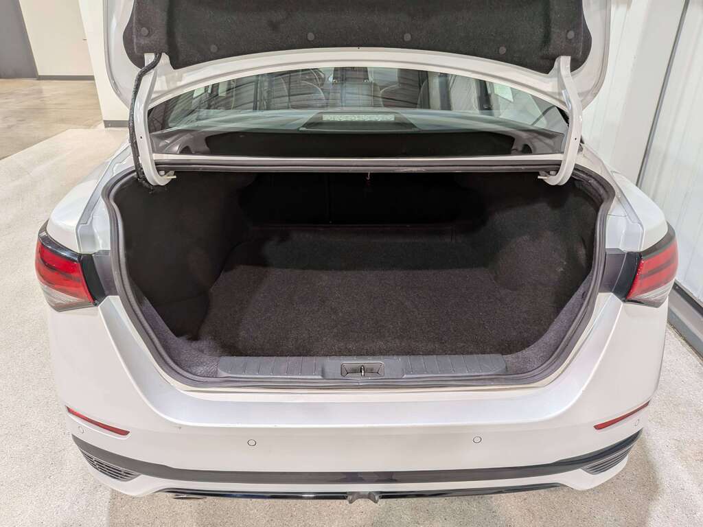 Nissan Sentra 2024