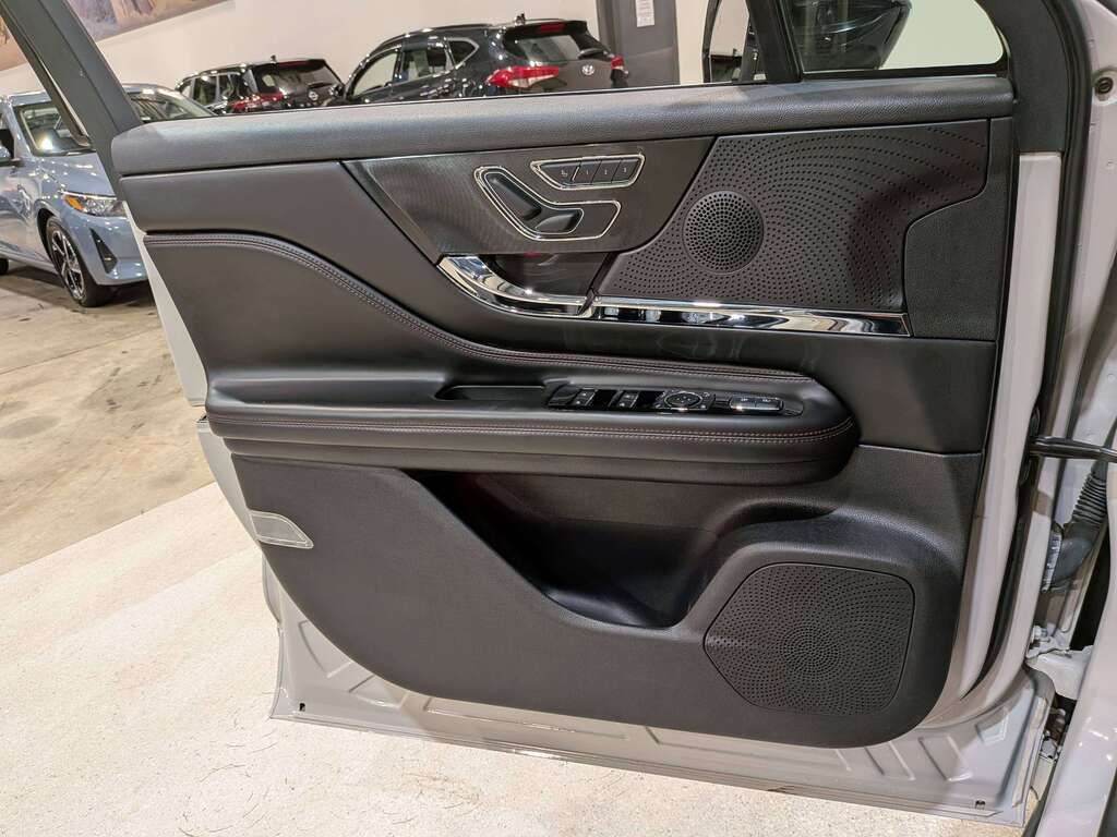 Lincoln Corsair 2023