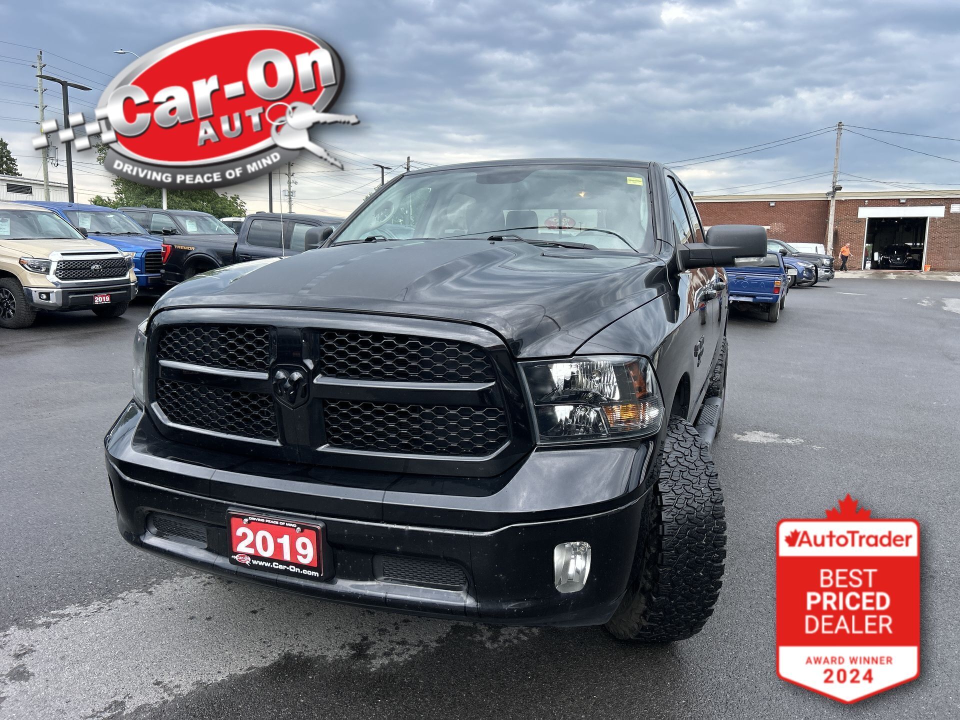 2019 RAM 1500 Classic SLT Crew Cab 4WD