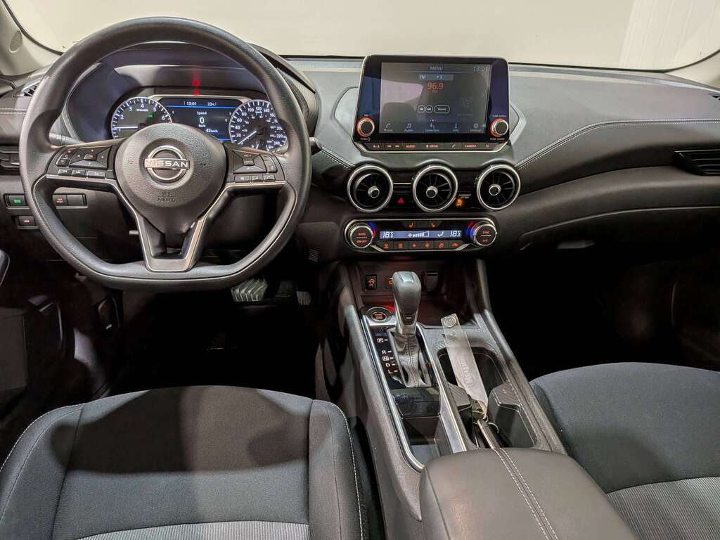 Nissan Sentra 2024