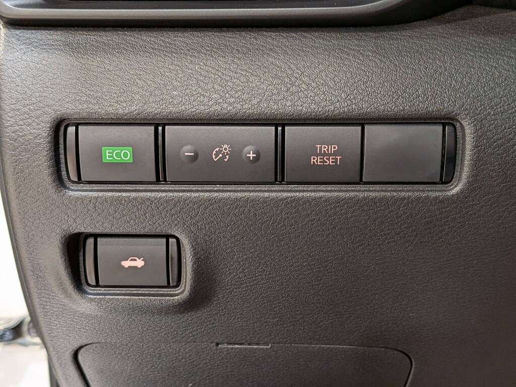 Nissan Sentra 2024