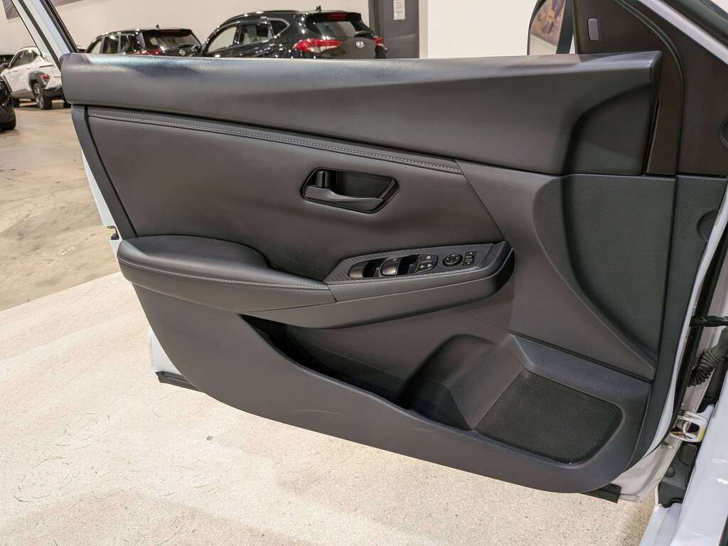 Nissan Sentra 2024