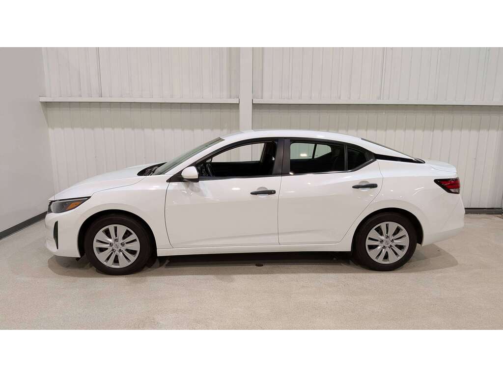 Nissan Sentra 2024