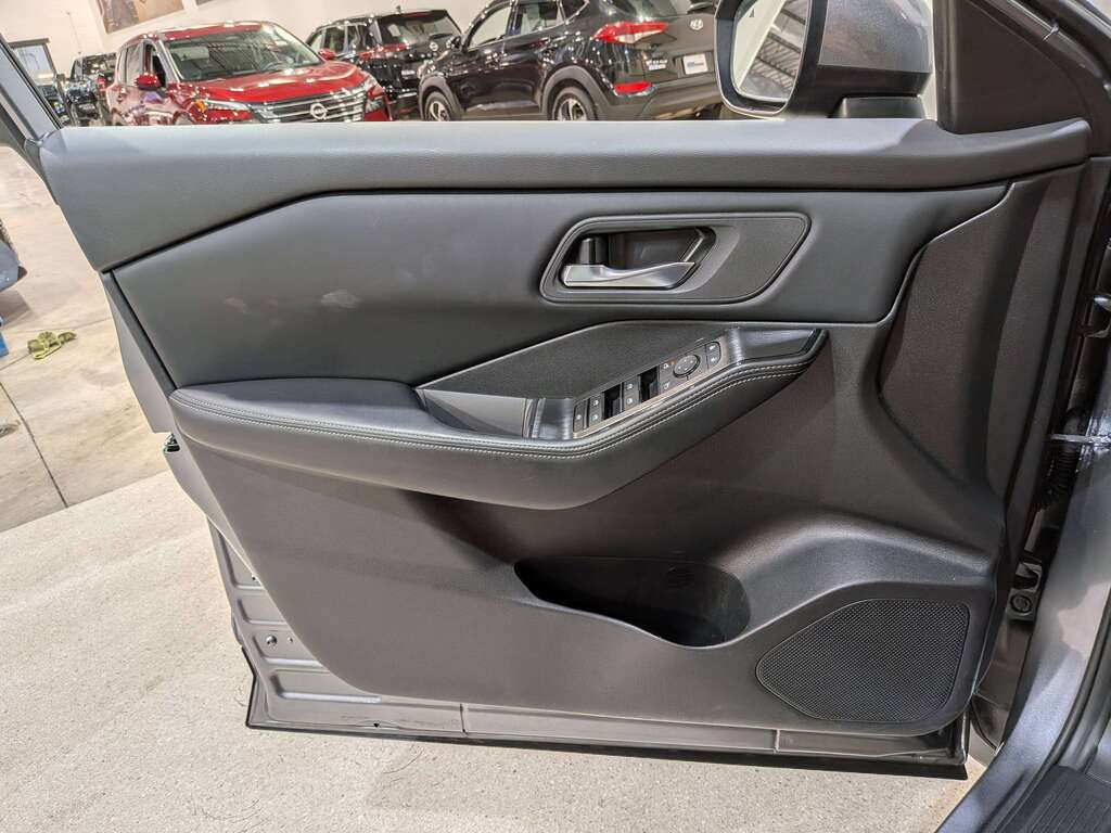 Nissan Rogue 2024